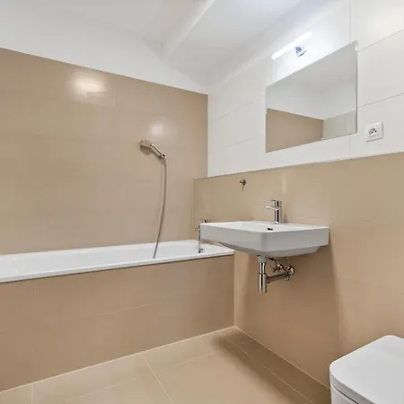 Lam Chocolate - Ac - Skyview アパート ブラチスラヴァ