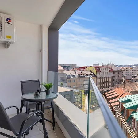 Lam Chocolate - Ac - Skyview * Bratislava