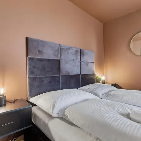 Lam Chocolate - Ac - Skyview Bratislava