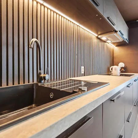 Lam Chocolate - Ac - Skyview Apartman